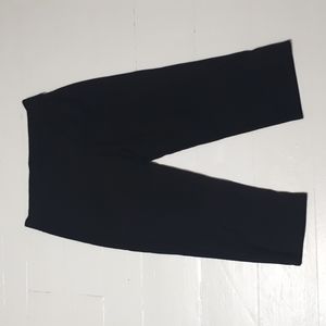 Eileen Fisher black capris Viscose, nylon and spandex. Size M
